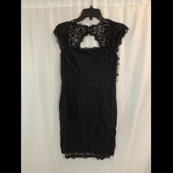 NEW Adrianna Papell Lace Sheath Dress in Black [SZ 4‎ ] - Picture 3 of 8